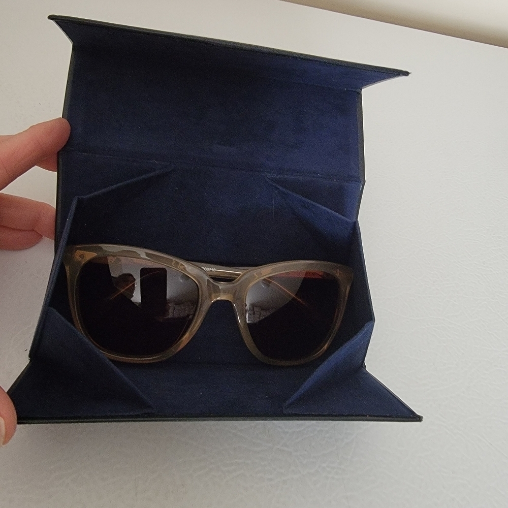 J. Crew Sunglasses with Case - Picture 1 of 4